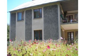 Ukraine Privát Lysohirka, Exterior